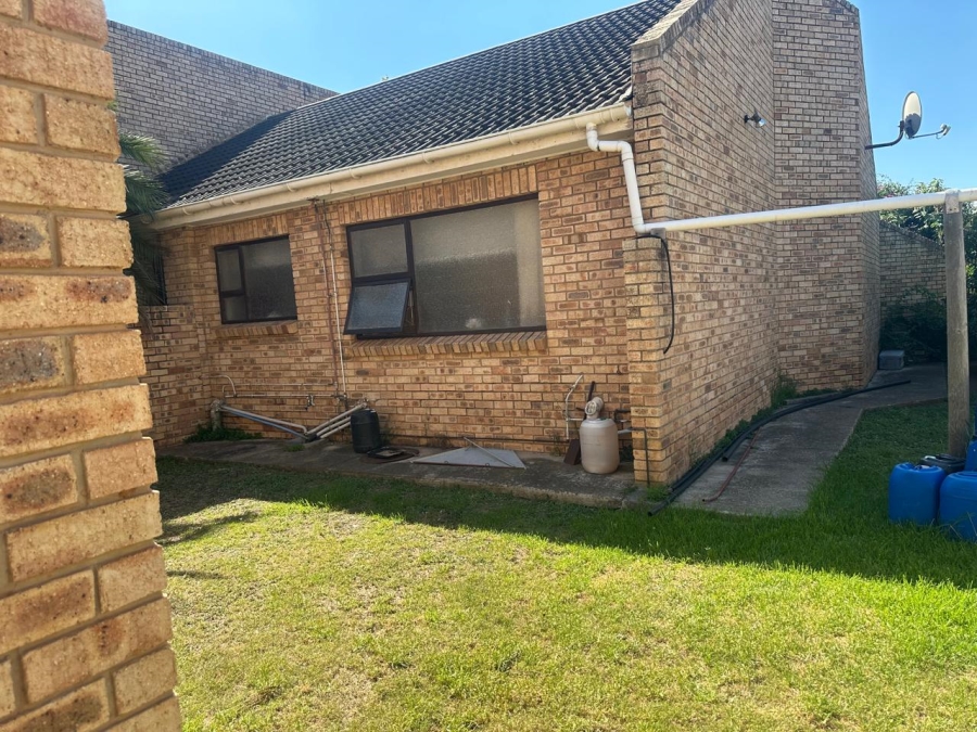 3 Bedroom Property for Sale in Azalea Park Eastern Cape